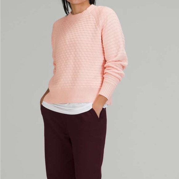 Lululemon Texture Play Crew Sweater
Pink Mist Medium- Large - Picture 2 of 7